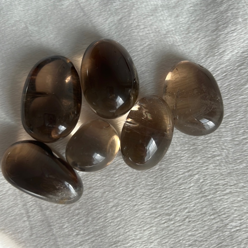 Smokey quartz tumble set (6)